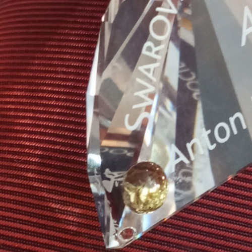 Swarovski Crystal Annual 2004 like new