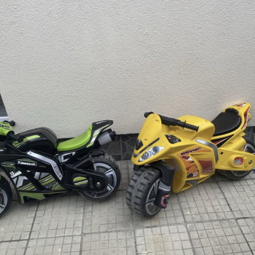 Children's Motorbikes like new, set of two
