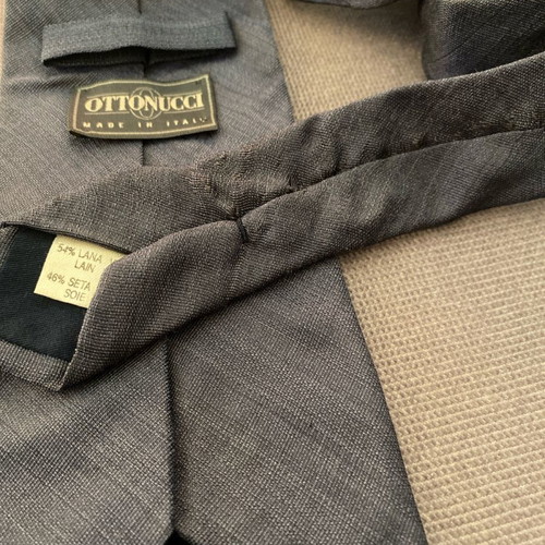 Tie in excellent condition