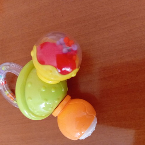 Rattle for 3m+ like new