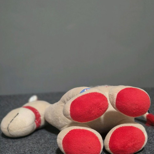Plush camel "Cleo" The Toy Store like new