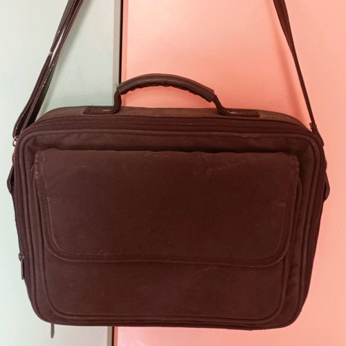 Laptop bag like new, large with padding