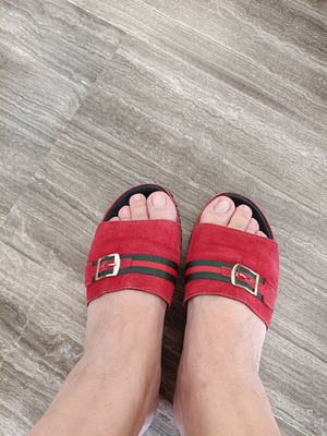 Wall Street Exclusive Collection Red Women's Sliders Like New, Size 39