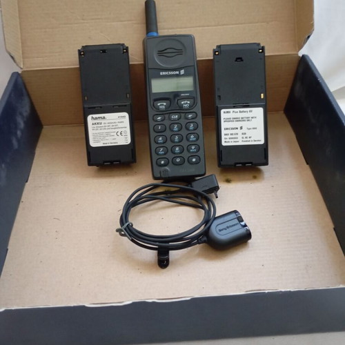 Ericsson CH388 vintage collectible phone package used