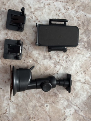 Car phone holder with adapter for windshield and air vents like new