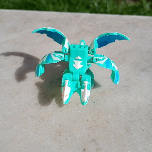 Bakugan figure and gift pieces Bakugan Gundalian Invaders Dragonoid Colossus 2010