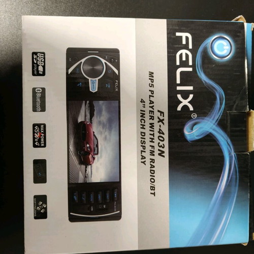 Felix car stereo used with Bluetooth and display