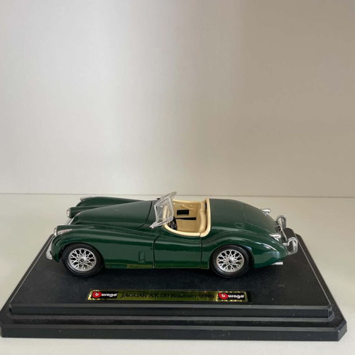 Jaguar XK120 Roadster 1948 die-cast model used, 1:24 scale
