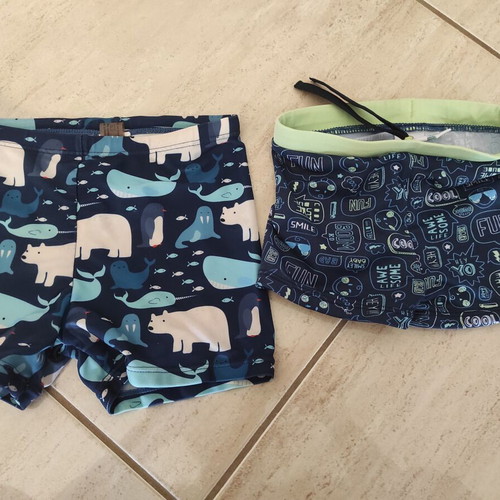 Boy's swimwear set like new, 2 pieces, 1-2 years old with animals and robots