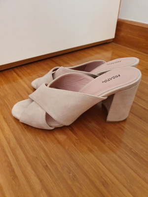 Women's shoes used, size 38