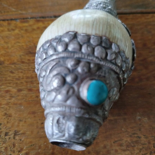 Tibetan Shanka Shell like new, white metal with semi-precious stones