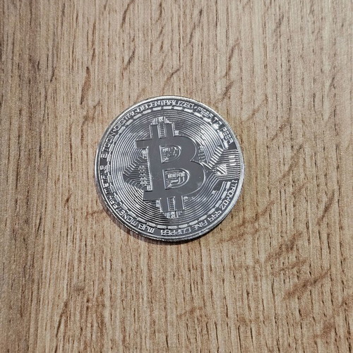 Bitcoin coin new, souvenir collectible, gold and silver plated