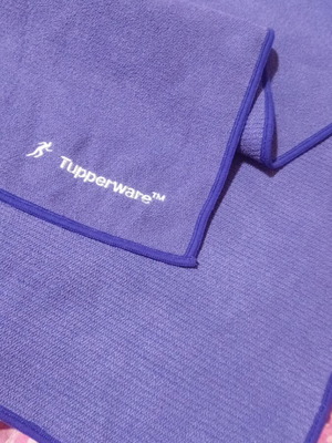 ONLY 10 EUROS TUPPERWARE SPORT sport towel tupperware
