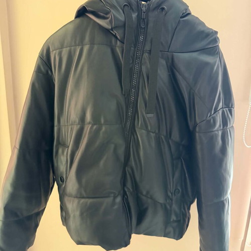Stradivarius warm windproof jacket size S like new, black