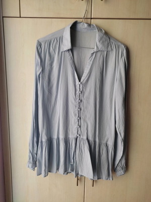 Long-sleeve shirt like new, turquoise, size M
