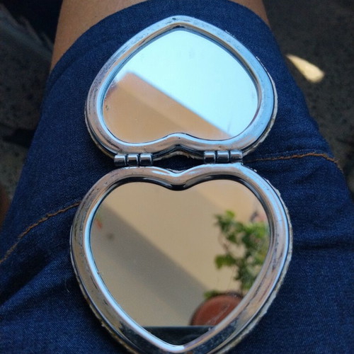 Vintage folding heart-shaped pocket mirror with Dubrovnik souvenir inscription