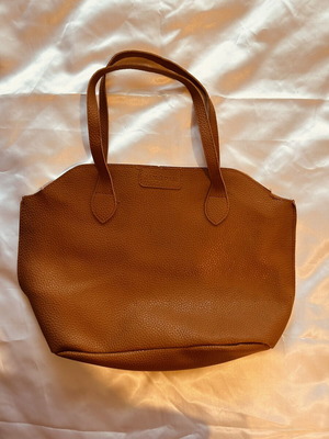 Large women's shoulder bag Jingpin in brown cognac eco leather like new