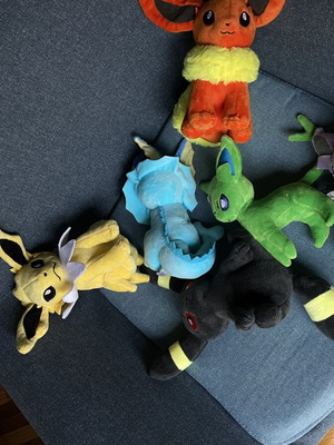 Pokemon Plush Toy Eevee pack like new