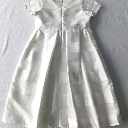 Mini Raxevsky girls dress white 8 years like new, elegant with bow