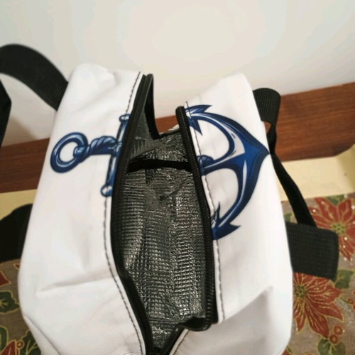 Thermal lunch bag with dark blue hook and nautical design, new
