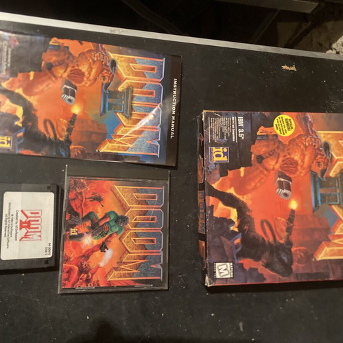 Doom II PC big box game with 5 floppy disks