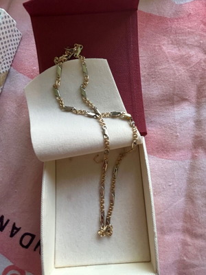 gold chain 44 cm long and 9 grams