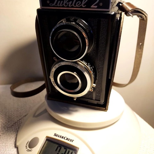 Lubitel 2 LOMO twin lens reflex camera mint condition