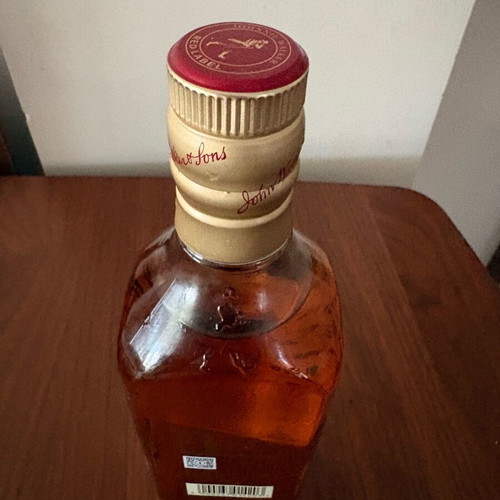 Johnnie Walker sealed 750 ml