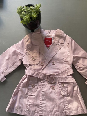 Baby trench coat 12-18 months like new, pastel pink