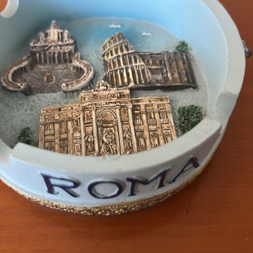 Ashtray Italia Roma with embossed landmarks new