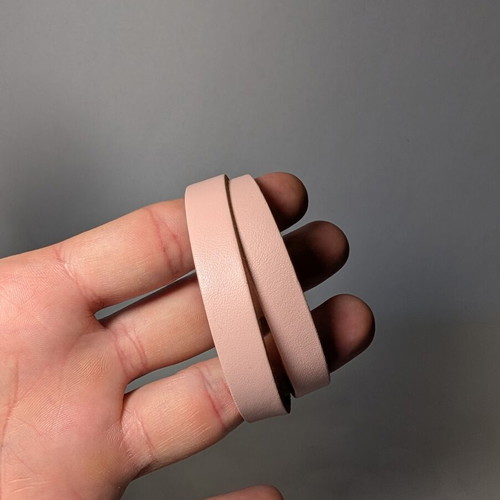 Pink bracelet Dukas for Estée Lauder like new