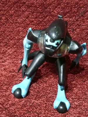 Ben 10 Swam Fire DNA Alien Force action figure like new