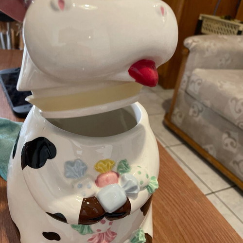 Brandani Mucca porcelain cookie jar new with sound sensor