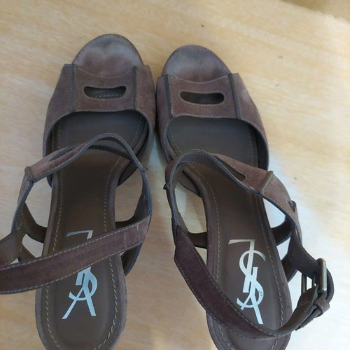 Autry sandals like new, size 37