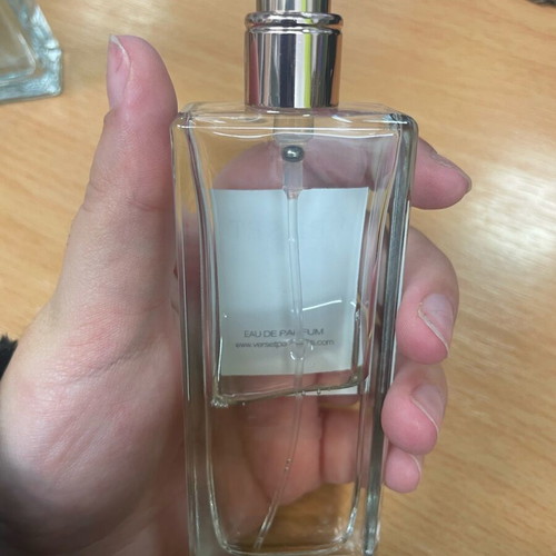 Verset perfume Like new with bergamot, coconut, cardamom and ylang-ylang