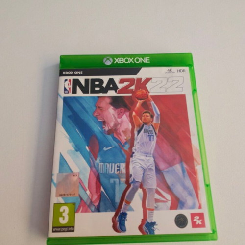 Xbox One NBA 2K22 game used, disc and case in excellent condition