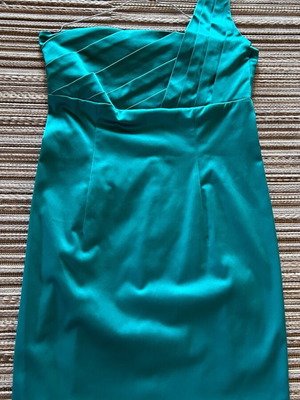 BSB Midi Dress Emerald Green One Shoulder Size 42 Like New