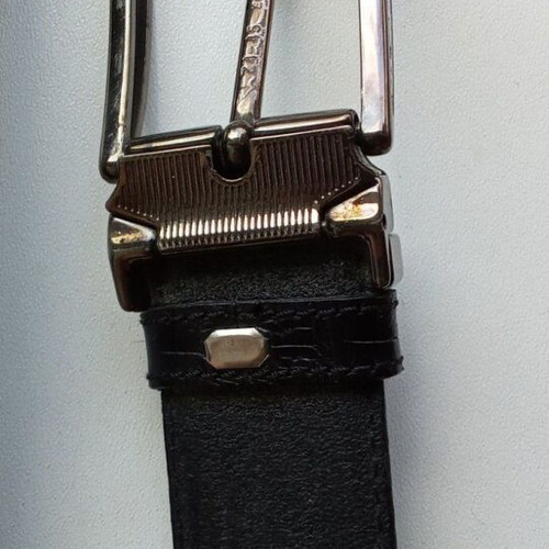 Guy Laroche leather belt like new, black and silver, 110cm