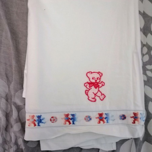 Baby sheet for crib like new