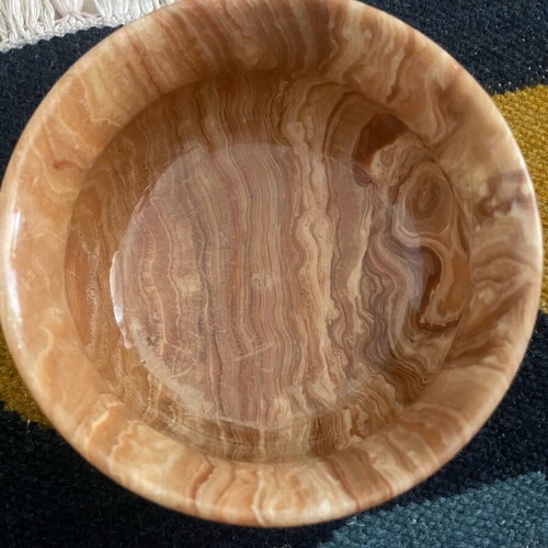 Onyx decoration in like-new condition
