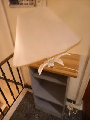 Lamp shade like new for living room