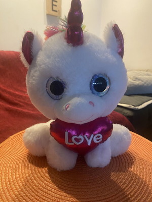 Unicorn plush toy Love, like new, 25cm with shiny eyes