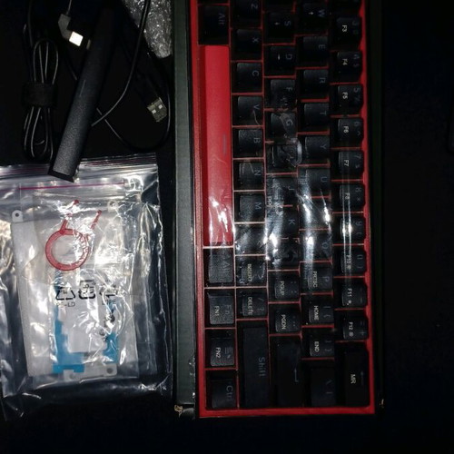 Redragon K617 FIZZ Gaming mechanical keyboard 60% like new with RGB lighting
