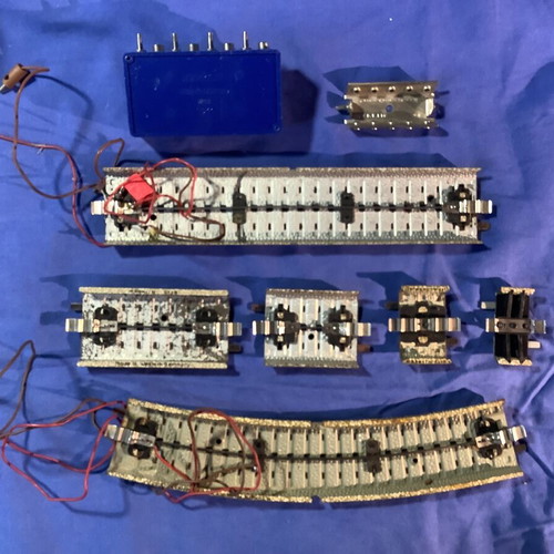 Marklin set electric locomotive 3058, carriages, parts and rails used