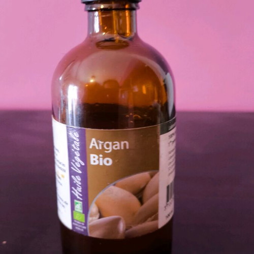 Organic oils used argan, jojoba, apricot kernel oil