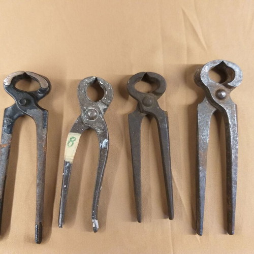 Old pincers used, pack of 4 pieces