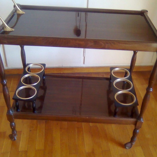 Bar cart like new with wheels