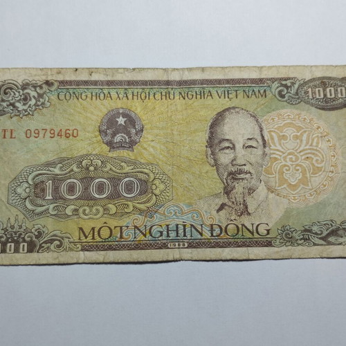 Vietnam 1000 Dong 1988 banknote used