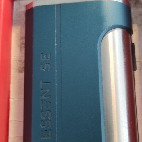 ZQ Essent Pacific Blue Mod like new, 80W, 18650 battery