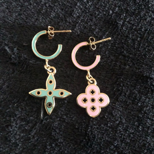 Blooming earrings like new, two-tone gold plated